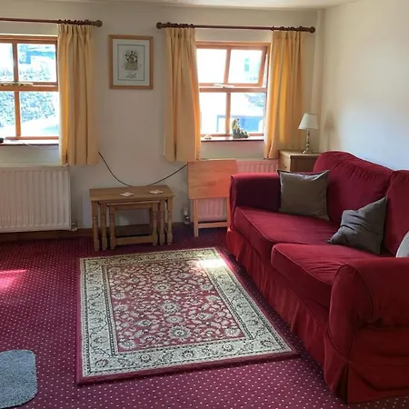 Fox And Hounds Cottage, Apartament *